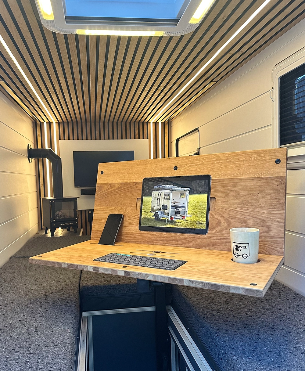Travel Tiny Office